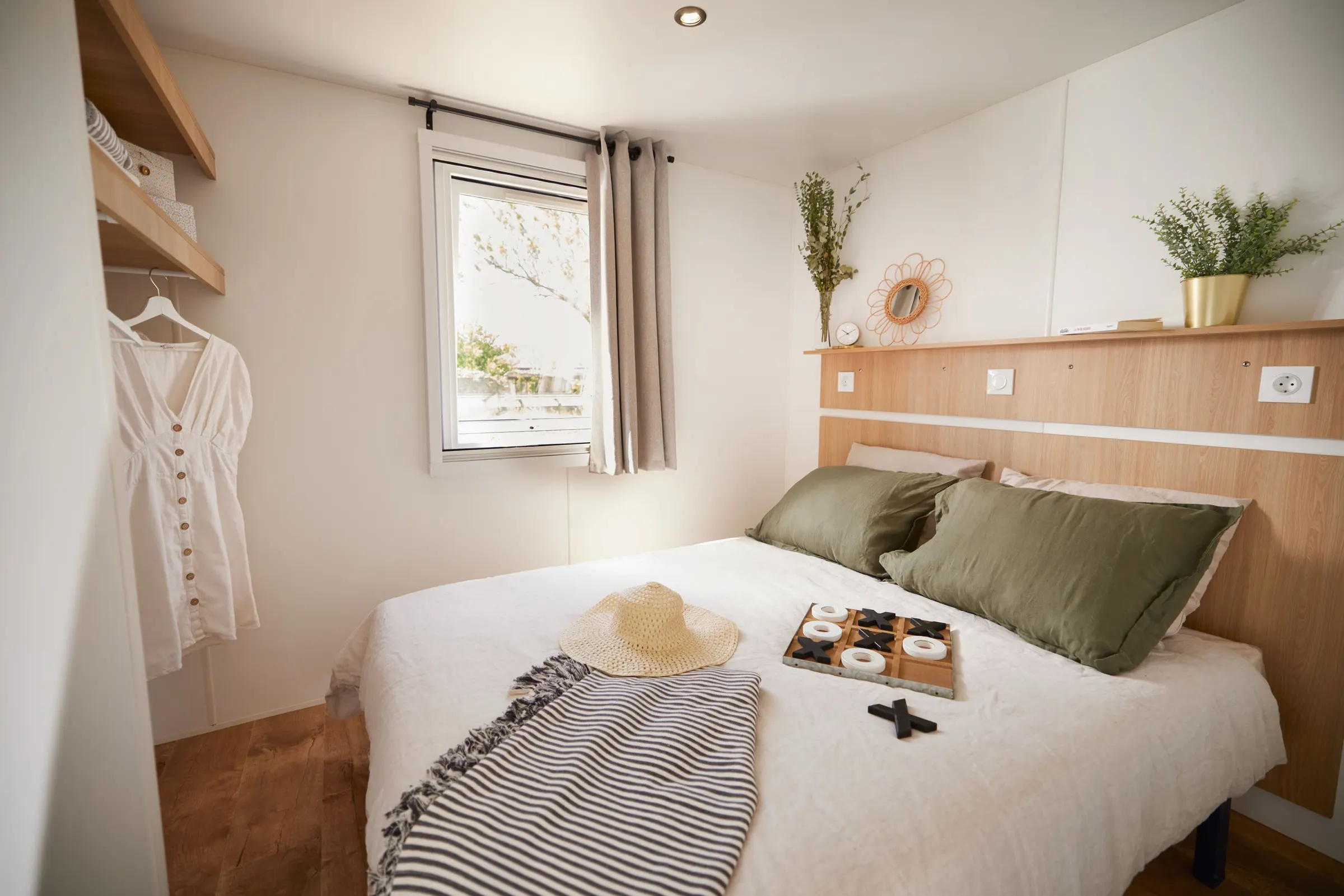 Chambre parentale du mobil-home 3 chambres
